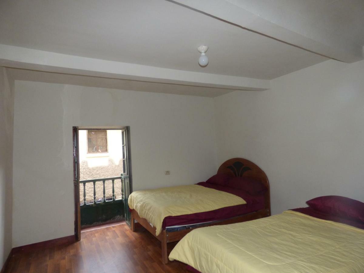 The Grasshopper Hostels Av Alta Cusco Exterior photo