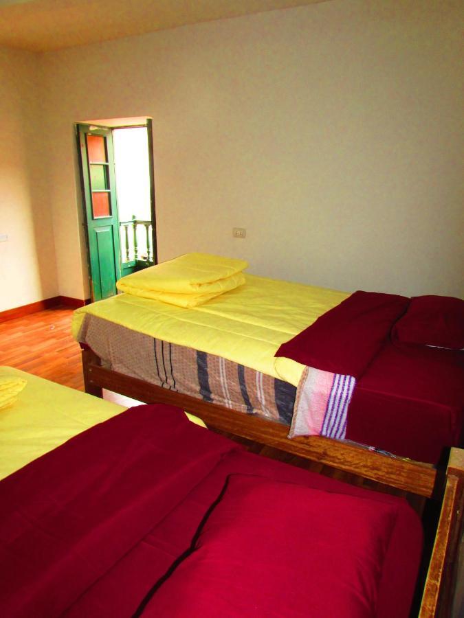 The Grasshopper Hostels Av Alta Cusco Exterior photo